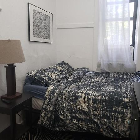 Private Room In East Village Apartment New York Bagian luar foto